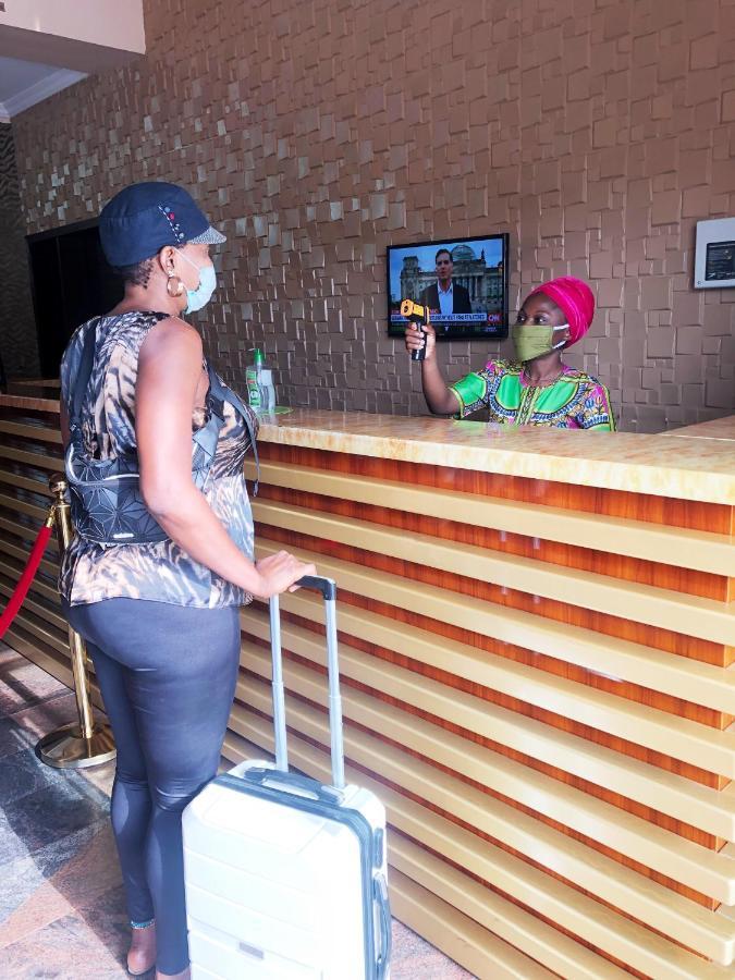 Fawzy Hotel Ibadan Bagian luar foto